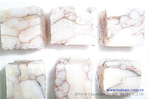 Boiled octopus cube<br />Latin name: Octopus vulgaris<br />Size: 25-35gr